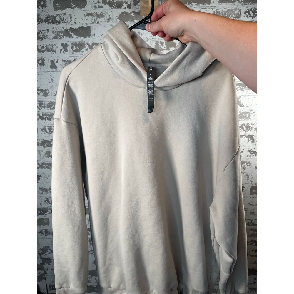 Vuori | women comfy hoodie